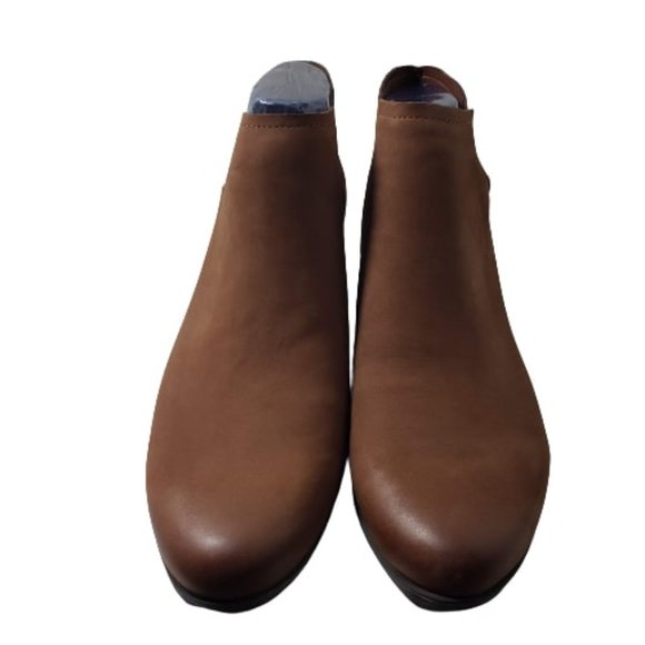 Blondo Shoes - Blondo Victoria Cognac Nubuck Low Ankle Bootie 10